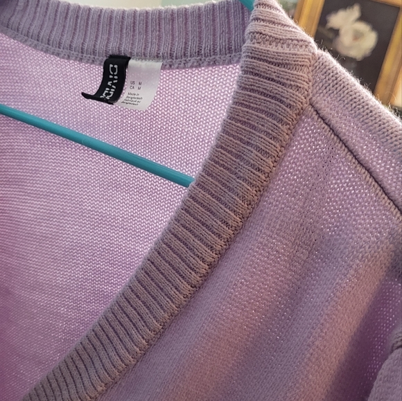 Lavender button-up cropped cardigan - Picture 2 of 2